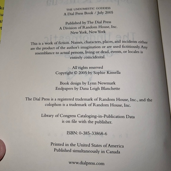 The Undomestic Goddess By Sophie Kinsella - Picture 5 of 5